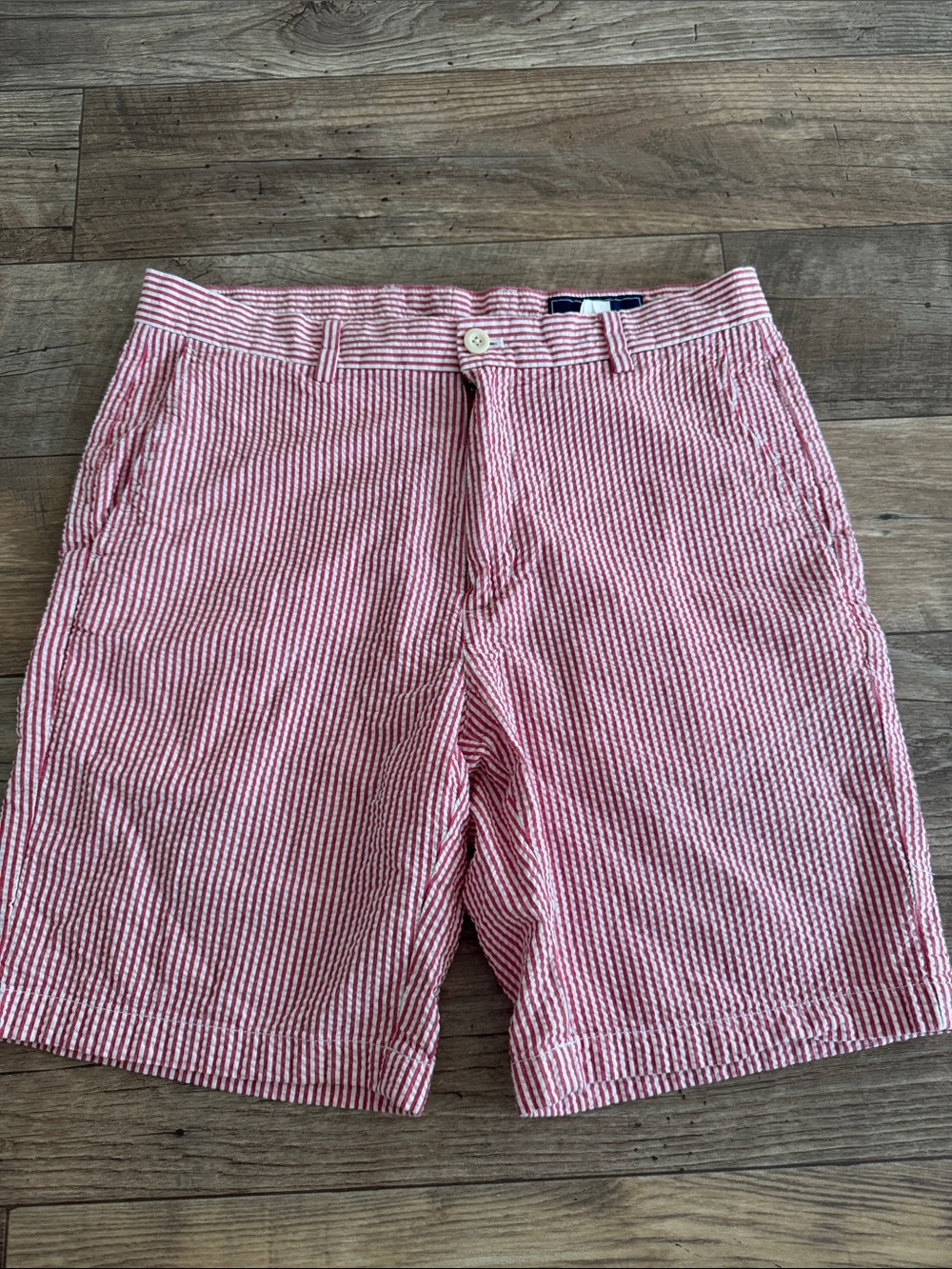 Vineyard Vines Red & White Seersucker Flat Front Shorts